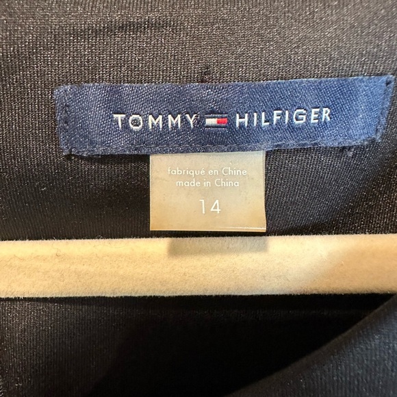 Tommy Hilfiger Elegant Black Floral Sleeveless Dress - Picture 3 of 7